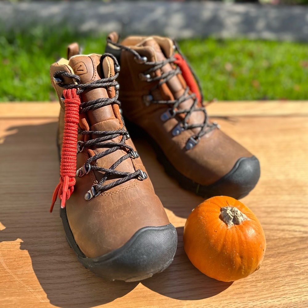 NIB Keen Pyrenees Waterproof Leather Hiking Boots - Syrup | 9.5 Women’s